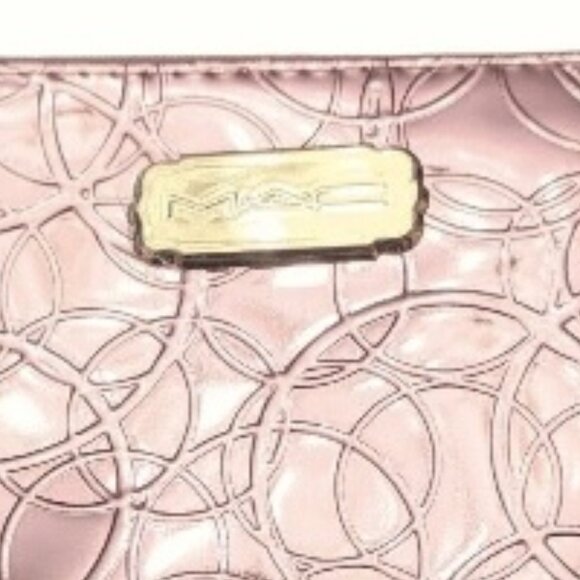 Last one! MAC clutch pink metallic makeup case bag NEW envelope Limited Edition - Picture 4 of 6